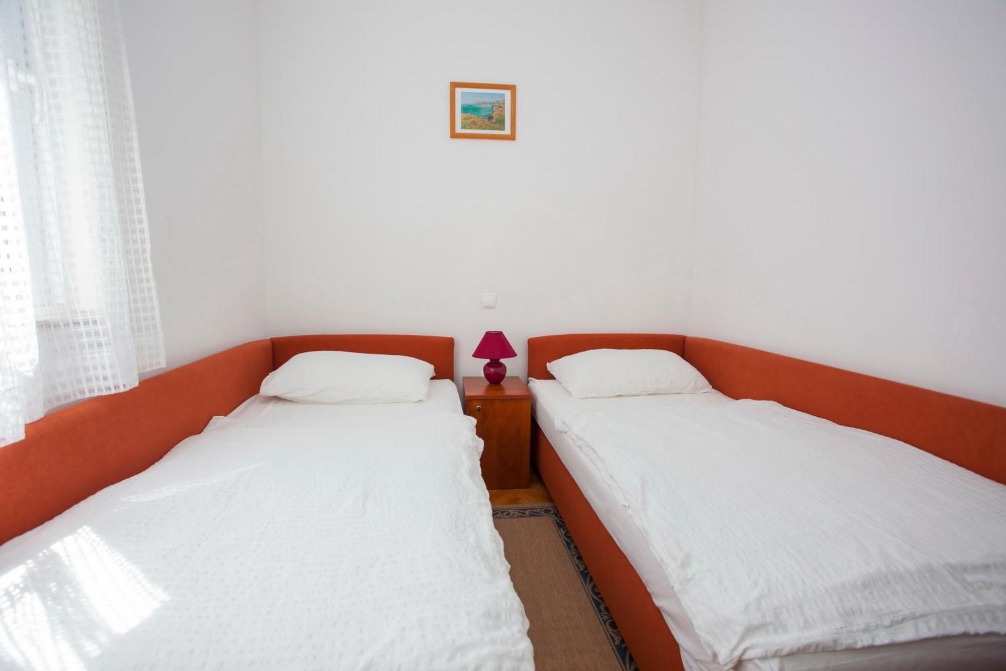 Apartments Ankora Tucepi Exterior photo
